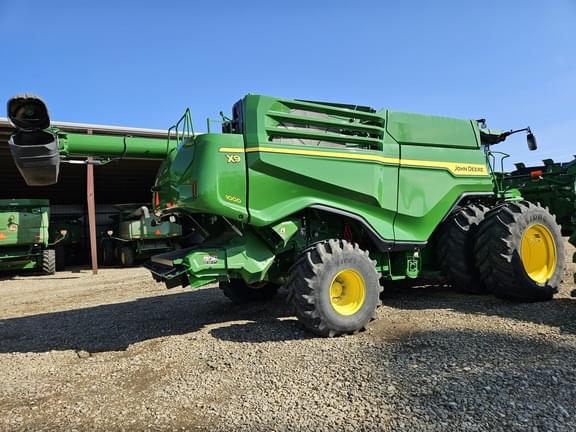 Image of John Deere X9 1000 equipment image 4