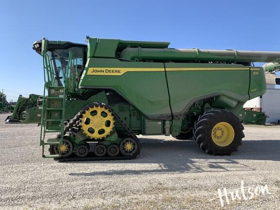 Image of John Deere X9 1100 equipment image 2