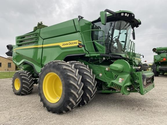 Image of John Deere X9 1100 equipment image 4