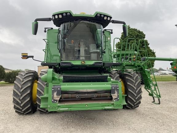 Image of John Deere X9 1100 equipment image 3