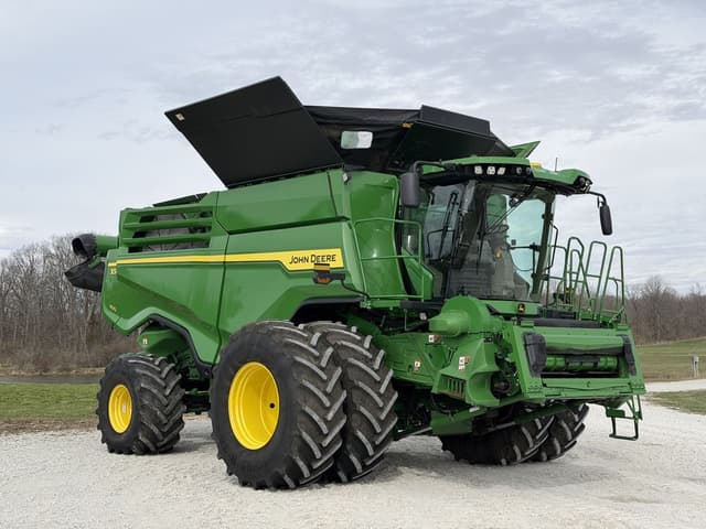 Image of John Deere X9 1100 equipment image 4