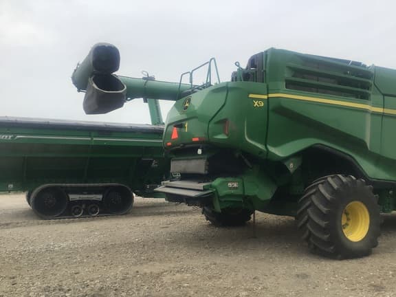 Image of John Deere X9 1100 equipment image 4
