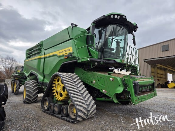 2024 John Deere X9 1100 Equipment Image0