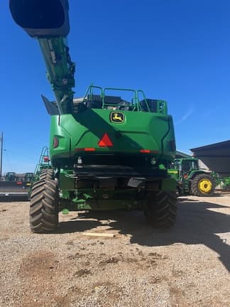 Image of John Deere X9 1100 equipment image 4
