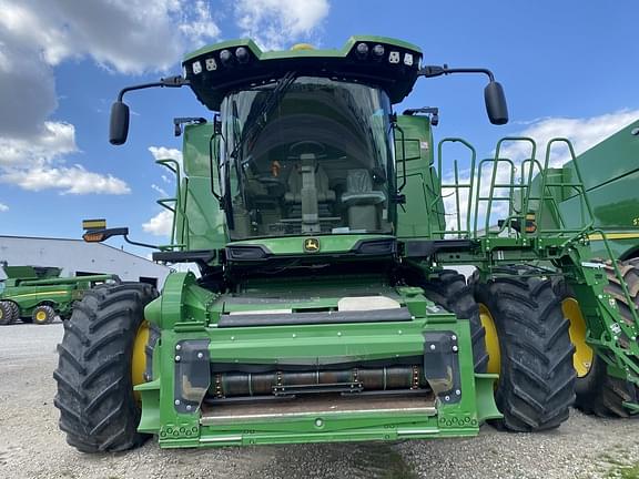 Image of John Deere X9 1100 equipment image 4