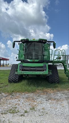 Image of John Deere X9 1100 equipment image 3