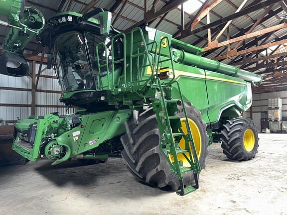 Image of John Deere X9 1100 Primary image