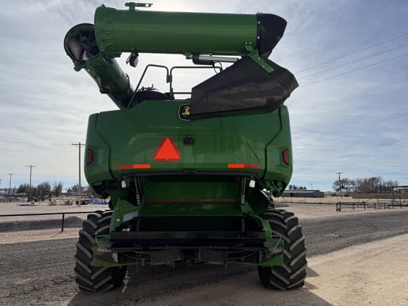 Image of John Deere X9 1100 equipment image 3