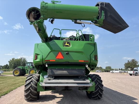 Image of John Deere X9 1100 equipment image 3