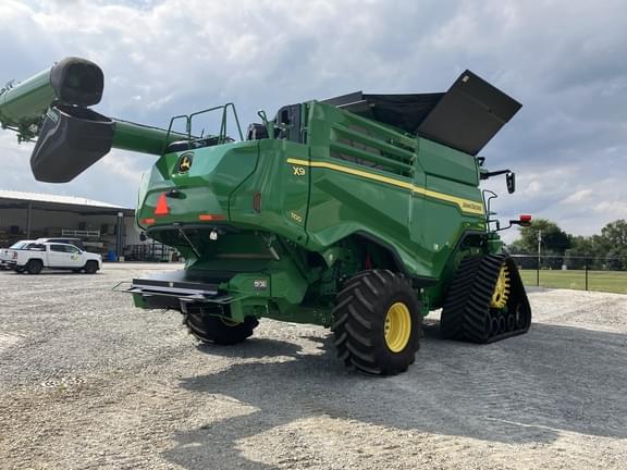 Image of John Deere X9 1100 equipment image 3