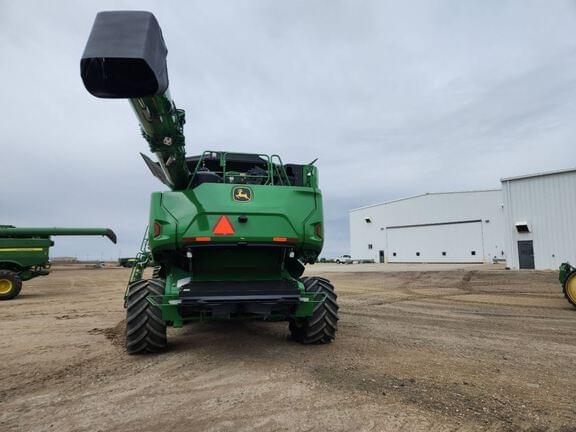 Image of John Deere X9 1100 equipment image 3