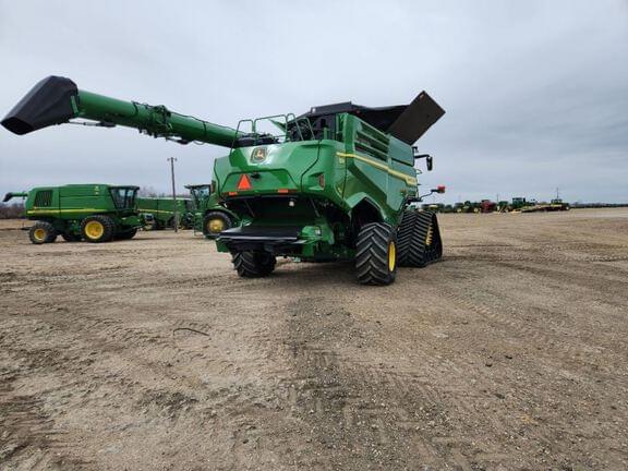 Image of John Deere X9 1100 equipment image 4