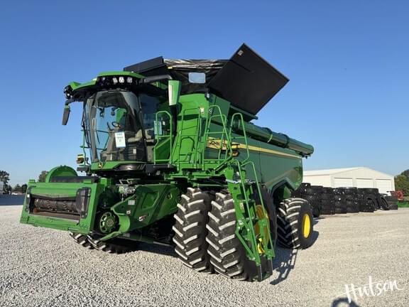 Image of John Deere X9 1100 equipment image 3