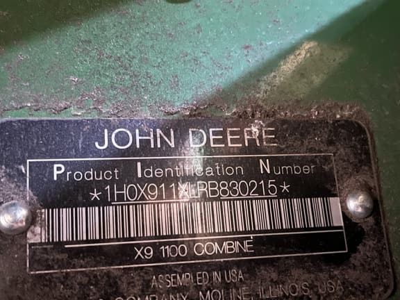 Image of John Deere X9 1100 equipment image 3