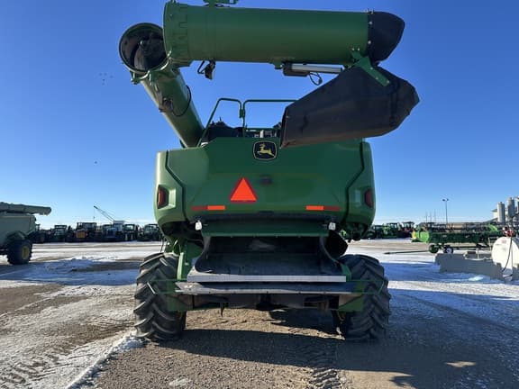 Image of John Deere X9 1100 equipment image 3