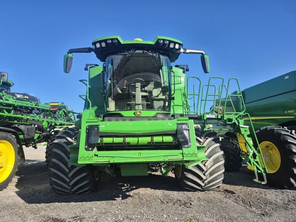 Image of John Deere X9 1100 equipment image 3