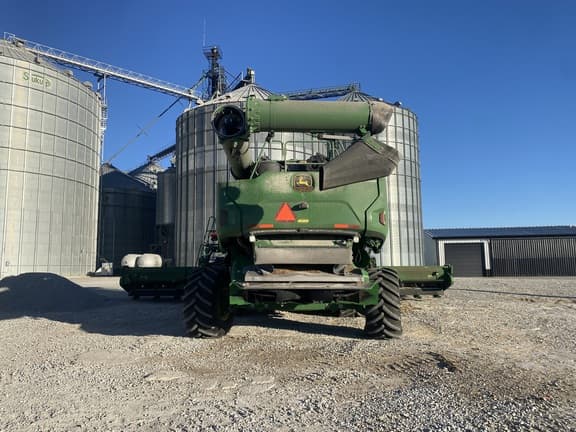 Image of John Deere X9 1100 equipment image 4