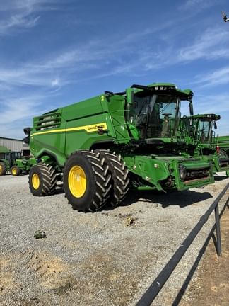 2024 John Deere X9 1100 Equipment Image0