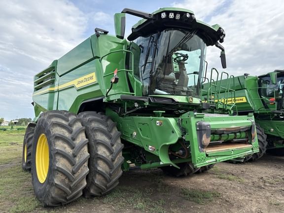 2024 John Deere X9 1100 Equipment Image0