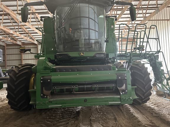 Image of John Deere X9 1100 equipment image 3
