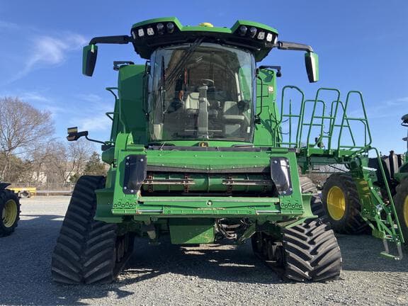 Image of John Deere X9 1100 equipment image 3