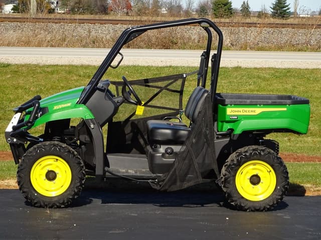 Image of John Deere XUV 560E equipment image 2