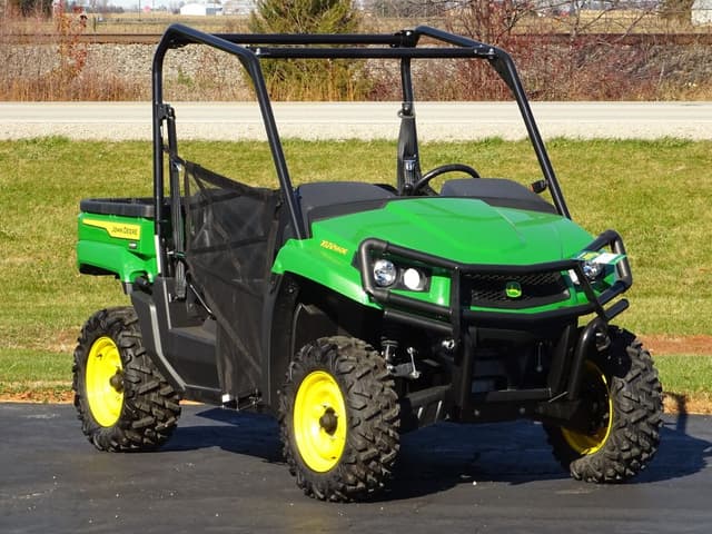 Image of John Deere XUV 560E equipment image 1