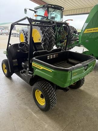 Image of John Deere XUV 560E equipment image 4