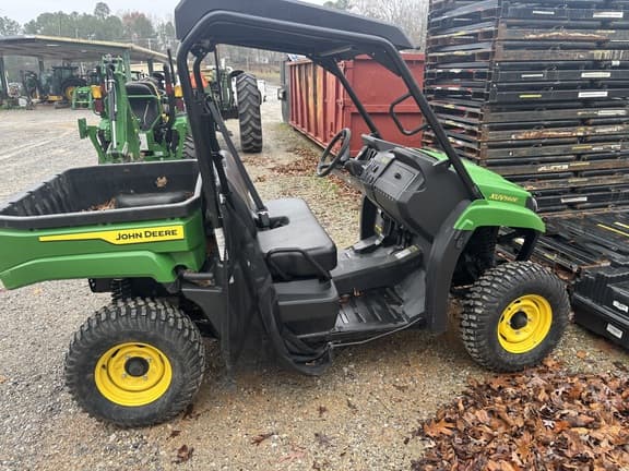 Image of John Deere XUV 560E equipment image 2