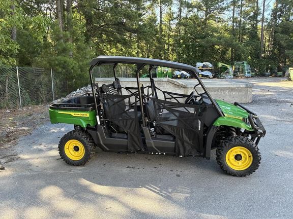 2024 John Deere XUV 560E S4 Equipment Image0