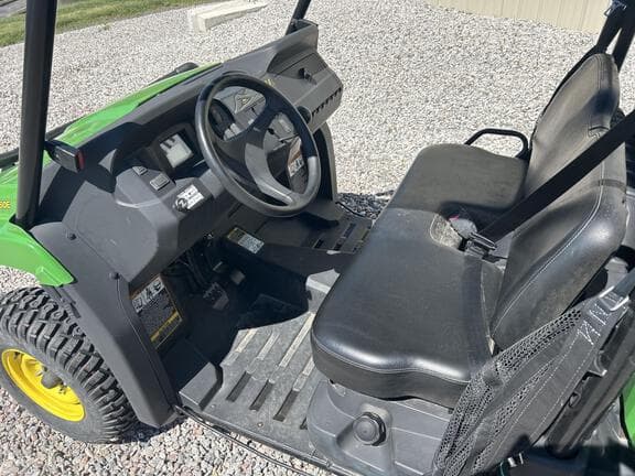 Image of John Deere XUV 560E equipment image 4