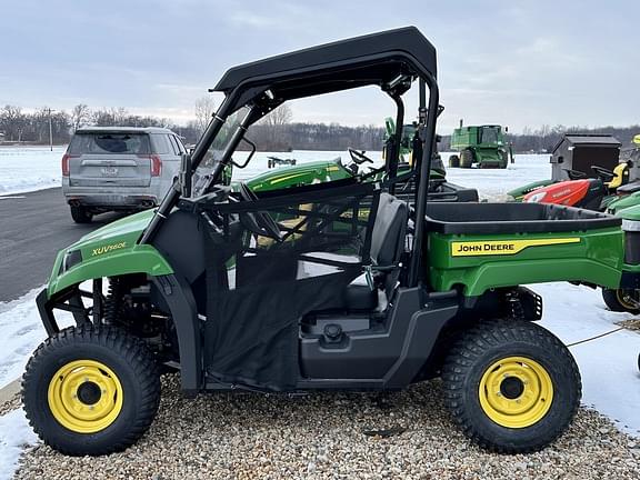 Image of John Deere XUV 560E equipment image 3