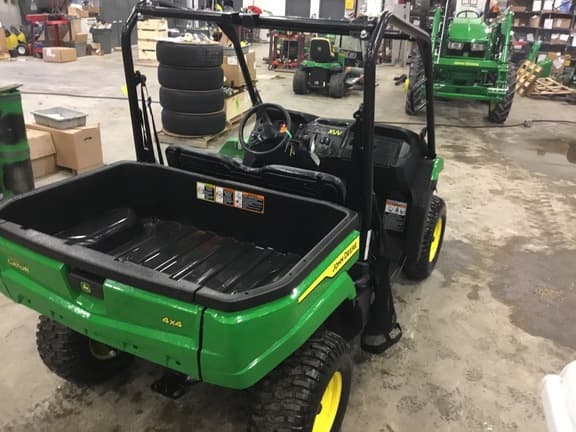 Image of John Deere XUV 560E equipment image 2