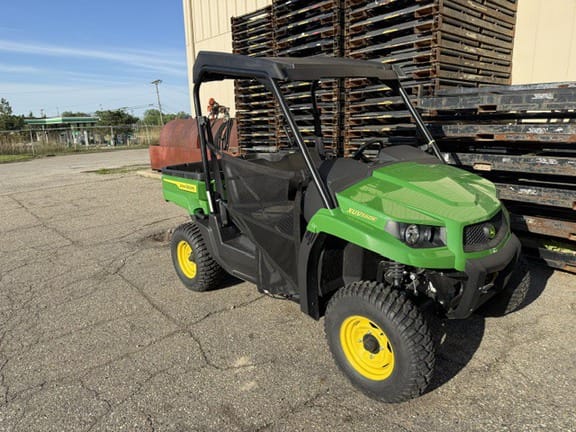 2024 John Deere XUV 560E Equipment Image0