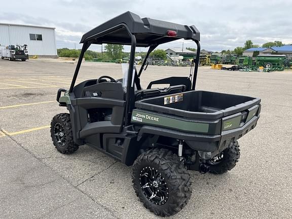 Image of John Deere XUV 590M equipment image 2