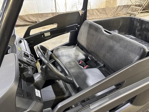 Image of John Deere XUV 590M equipment image 3