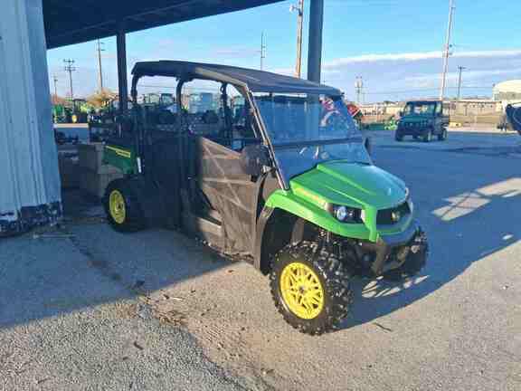 Image of John Deere XUV 590M S4 equipment image 1
