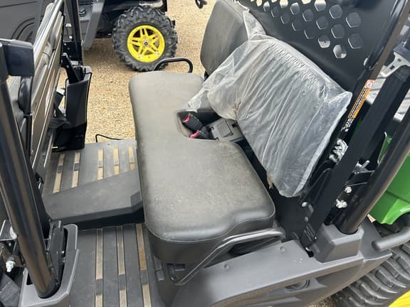 Image of John Deere XUV 590M S4 equipment image 4