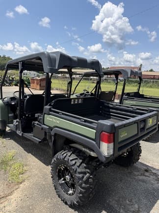 Image of John Deere XUV 825M equipment image 1