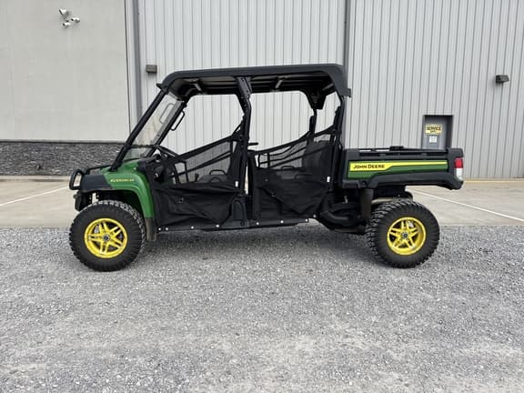 Image of John Deere XUV 825M equipment image 1