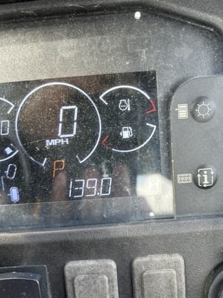 Image of John Deere XUV 825M equipment image 4