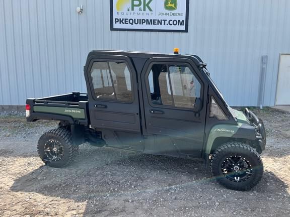 Image of John Deere XUV 825M S4 equipment image 1