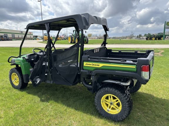 Image of John Deere XUV 825M S4 equipment image 2