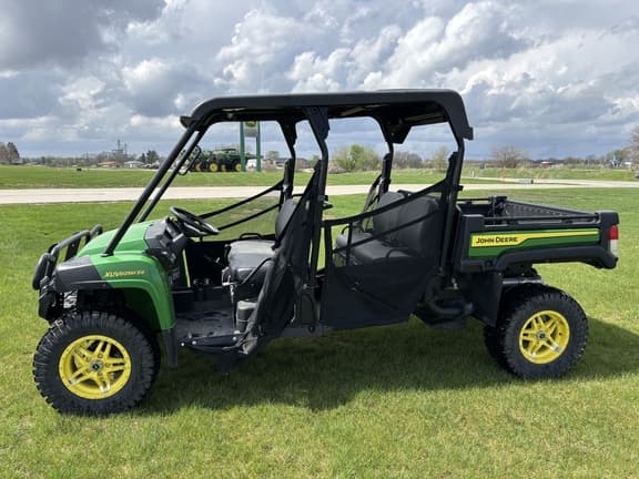 Image of John Deere XUV 825M S4 equipment image 1
