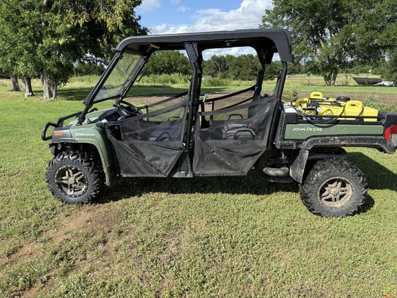 2024 John Deere XUV 825M S4 Equipment Image0