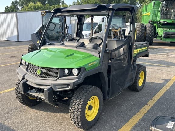 Image of John Deere Gator XUV 835E equipment image 1