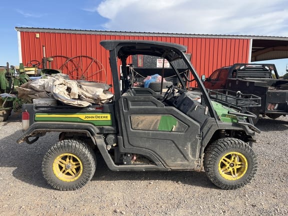 2024 John Deere XUV 835M Equipment Image0