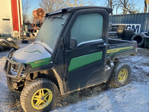 2024 John Deere XUV 835M Equipment Image0
