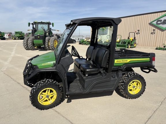 2024 John Deere XUV 835M Equipment Image0