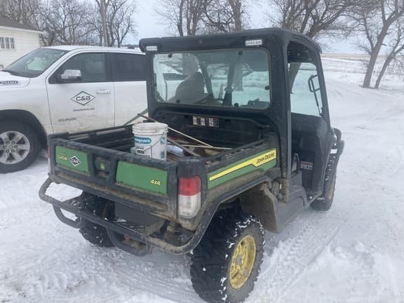 Image of John Deere XUV 835M equipment image 2